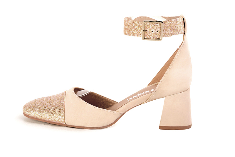 French elegance and refinement for these powder pink dress open side shoes, with a strap around the ankle, 
                available in many subtle leather and colour combinations. Its high vamp and high bracelet will give you good support.
The flange will be adapted to the size of your ankle.
To personalize or not, according to your inspiration and your needs.  
                Matching clutches for parties, ceremonies and weddings.   
                You can customize these shoes to perfectly match your tastes or needs, and have a unique model.  
                Choice of leathers, colours, knots and heels. 
                Wide range of materials and shades carefully chosen.  
                Rich collection of flat, low, mid and high heels.  
                Small and large shoe sizes - Florence KOOIJMAN